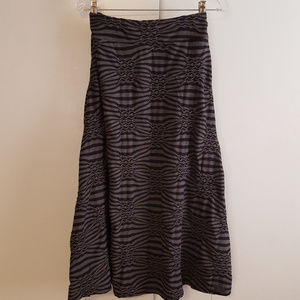 Striped and tucked cotton skirt with lining